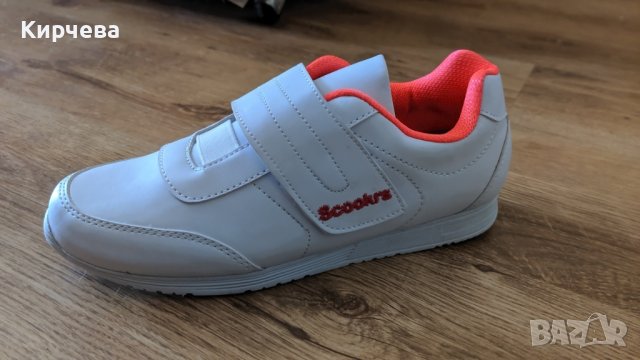 Дамски маратонки с лепка бели (36 номер и 2 бр. 39) и сиви (37 номер)