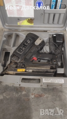 Пистолет за пирони