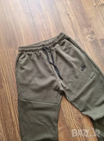 Страхотен мъжки спортен екип NIKE размер M и L, снимка 8 - Спортни дрехи, екипи - 53451358