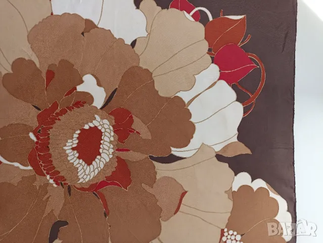 Дамски шал   Christian Dior, снимка 5 - Шалове - 50108318