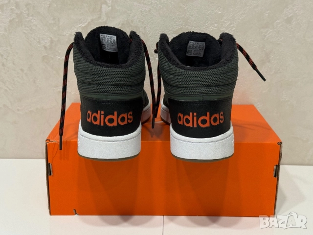 Кецове Adidas Hoops Mid | 45 номер, снимка 4 - Маратонки - 52694551