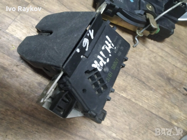 Брава заден капак Opel Zafira B , Astra  (2005-2012г.) 495058724 , 13117285