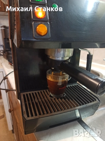 Кафе машина Саеко Маджик , снимка 4 - Кафемашини - 52907467