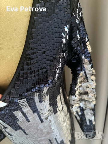 Елегантна дамска рокля с V-образен гръб М/Л, снимка 3 - Рокли - 52558037