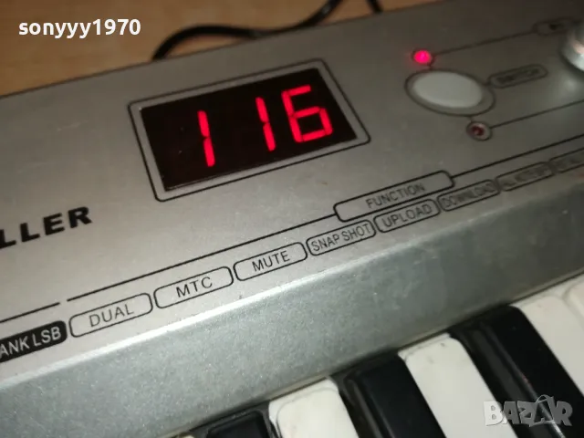 FAME KC25-ВНОС FRANCE 1705252301LCHERY, снимка 2 - Синтезатори - 50329485