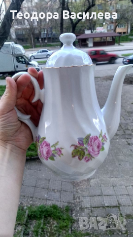 Чайник български порцелан , снимка 1