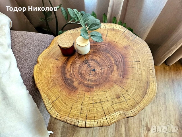 Кръгла маса с жив ръб и метални крака тип Фиба