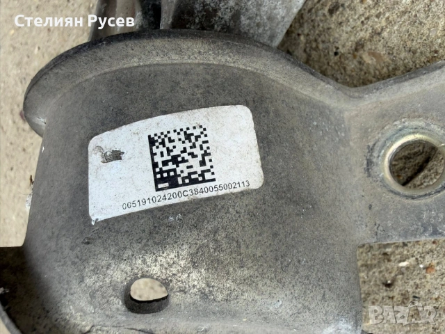 тампон двигател за   fiat panda 1.2i 68 коня бензин 2013г    цена  10 евро   51 киловата двигател 08, снимка 2 - Части - 53457063