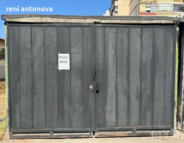 Гараж в Дъбника с паркомясто