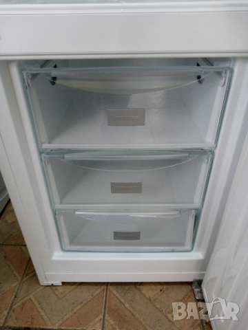 комбиниран хладилник с фризер Liebherr  2 години гаранция!, снимка 6 - Хладилници - 44755996