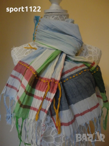 Napapijri/дамски шал, снимка 4 - Шалове - 53233706