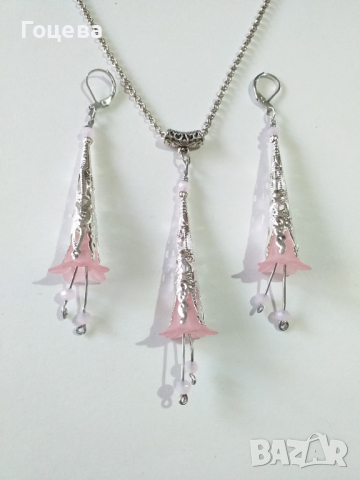 Много нежен комплект бижута обици и колие в нежно розово и филигранен обков в цвят Сребро , снимка 1