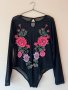Черно мрежесто боди с дълъг ръкав и бродирани цветя 🌸, снимка 1 - Блузи с дълъг ръкав и пуловери - 44198704