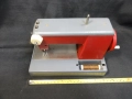 СТАРА РЕТРО СОЦ СССР МЕХАНИЧНА ИГРАЧКА ШЕВНА МАШИНА, снимка 8