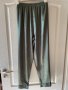 Разкошен широк сатенен зелен панталон висока талия XL размер , снимка 1 - Панталони - 41060475