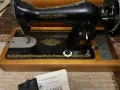 Руска шевна машина, използвана, с оригинално упътване, снимка 2