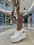 Обувки на платформа - бяла кожа и лак, снимка 3