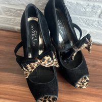 Елегантни дамски обувки с висок ток, снимка 1 - Дамски обувки на ток - 40476601