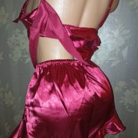 Нова сатенена секси червена лятна пижама S, снимка 2 - Пижами - 40635437