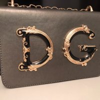 Тъмно сребриста със злaтисти елементи чанта dolce & gabbana original, снимка 5 - Чанти - 40132047