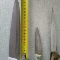 Три броя ножове за 6 лв, снимка 1 - Прибори за хранене, готвене и сервиране - 44679323