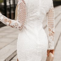 Елегантна дамска рокля в бяло с дълъг ръкав, снимка 3 - Рокли - 42521960