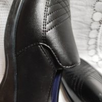 Дамски обувки черни, нови, номер 38, ниска платформа изгодно , снимка 1 - Дамски ежедневни обувки - 41224184