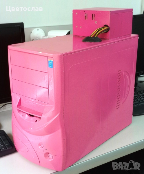 Розов персонален компютър, снимка 1