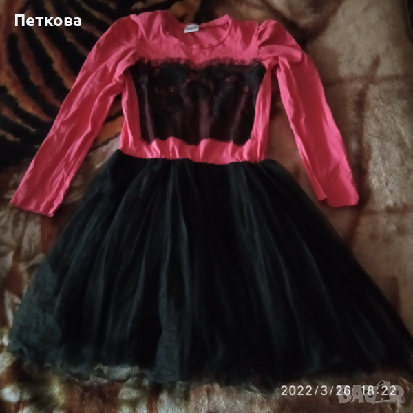 Почти нова рокля, снимка 1