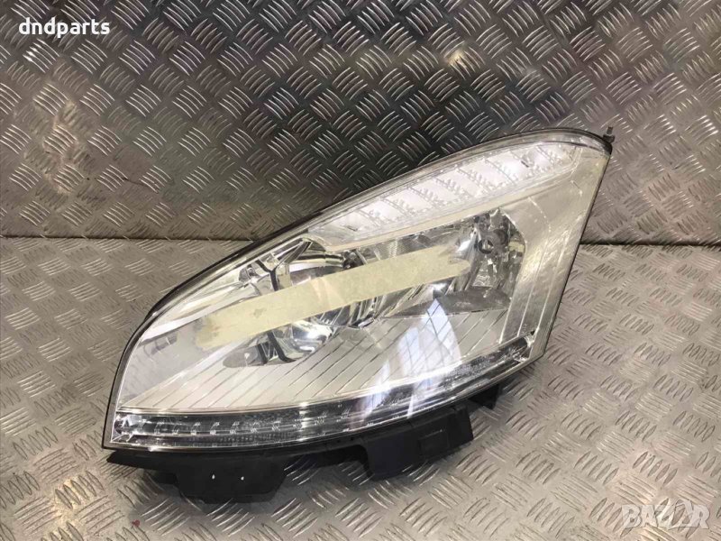 Десен фар Citroen C4,Picasso,2011г.(липсващи щипки), снимка 1