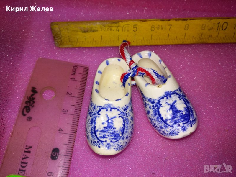 МИНИАТЮРНИ ХОЛАНДСКИ ПОРЦЕЛАНОВИ ОБУВЧИЦИ САБО РЪЧНА ИЗРАБОТКА МАРКИРОВКА СУВЕНИР НИДЕРЛАНДИЯ 12241, снимка 1