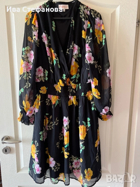 Нова феерична ежедневна елегантна рокля V образно деколте флорален принт цвета Only , снимка 1