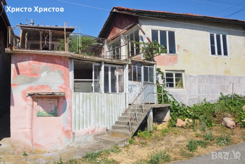 Продава къща в гр.Бобошево, снимка 1