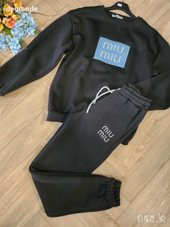 НАМАЛЕН Ватиран дамски екип MiuMiu, снимка 1