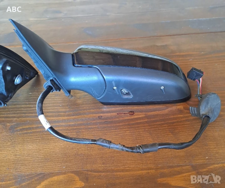 Ляво огледало с подсветка за Audi A6 C6 4F , снимка 1