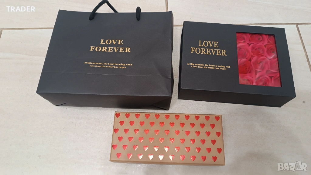 подаръчна кутия подарък със сърца , снимка 1