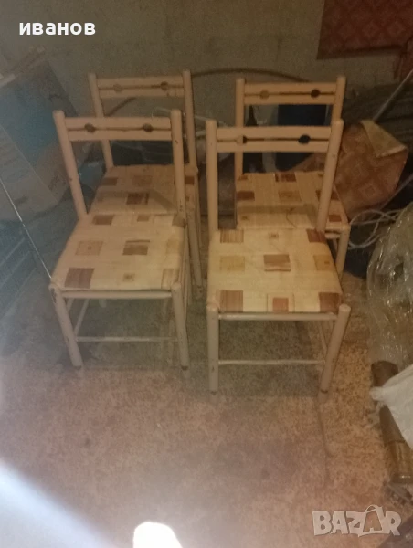 Четири стола., снимка 1