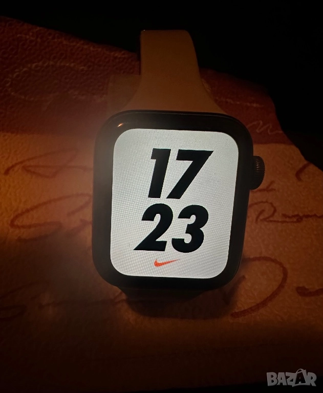 Apple watch SE 40mm Nike edition, снимка 1