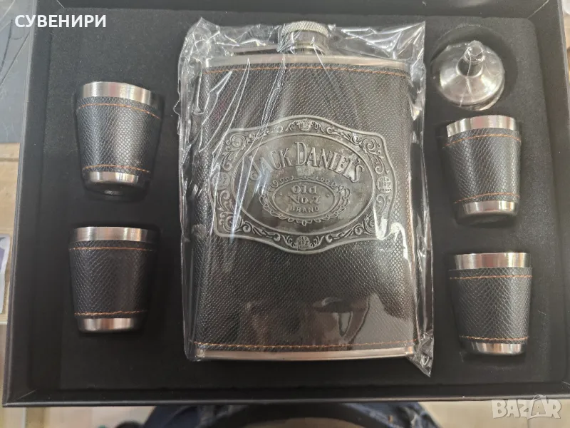 Подаръчен комплект с манерка и шотове Jack Daniels , снимка 1