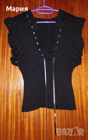 Пуловер с V-образно деколте, снимка 2 - Блузи с дълъг ръкав и пуловери - 53515606