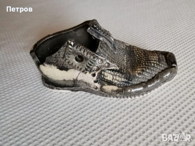 Керамика ,ретро:Кана троянска,ваза малка и пепелник-обувка, снимка 4 - Други ценни предмети - 50531228