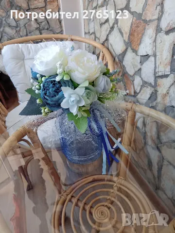 Продавам вазички с изкуствени цветя за всякякви тържества