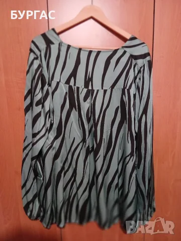 3-4xl Красива сатенена риза италианска,с класив млечно резедав цвят,запазена, снимка 4 - Ризи - 56056650