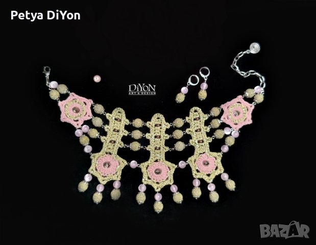 Дамски комплект широко колие и обеци в зелено с естествени камъни