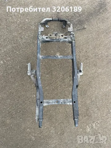 Задна рамка за Кавазаки / Kawasaki ZX10R, снимка 3 - Части - 48359790