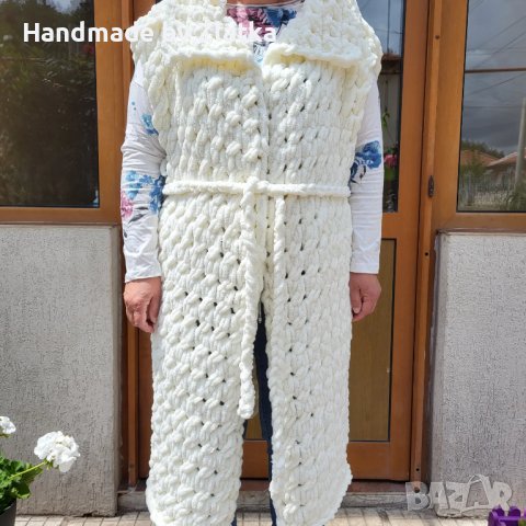 Ръчно плетен дамски елек 