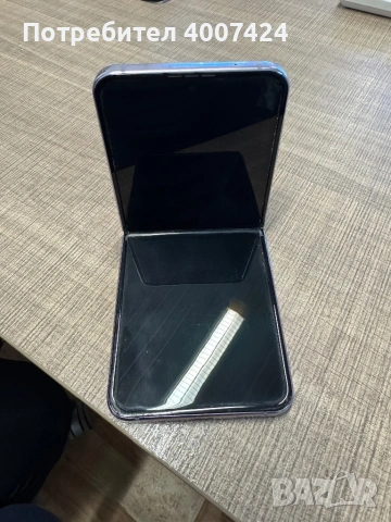 Samsung Galaxy Z flip 4, снимка 5 - Samsung - 53175902