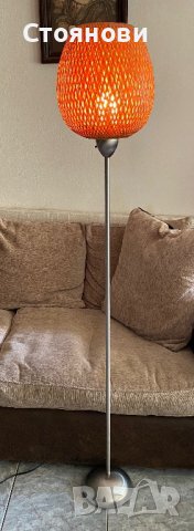 Модерна ратанова висока настолна Лампа , снимка 2 - Настолни лампи - 41907802