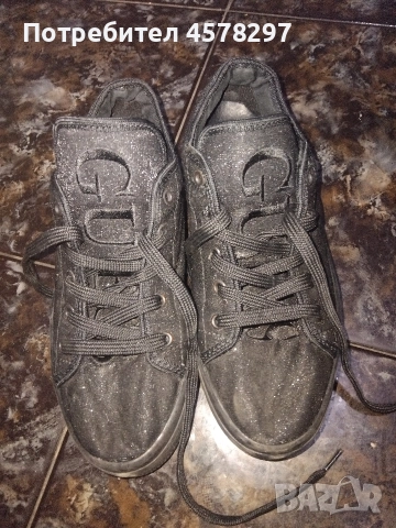 кецове GUESS, снимка 2 - Маратонки - 52965091