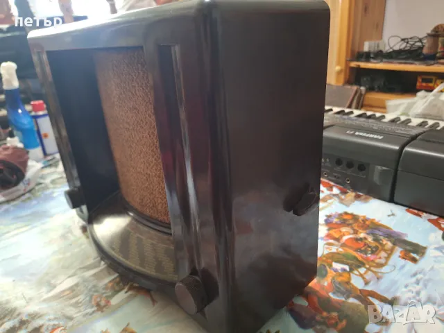 Бакелитено радио Филипс Матадор 2, снимка 4 - Радиокасетофони, транзистори - 49960751